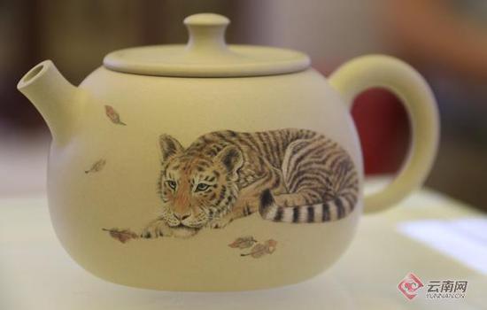 第三届中国四大名陶展在云南建水开展