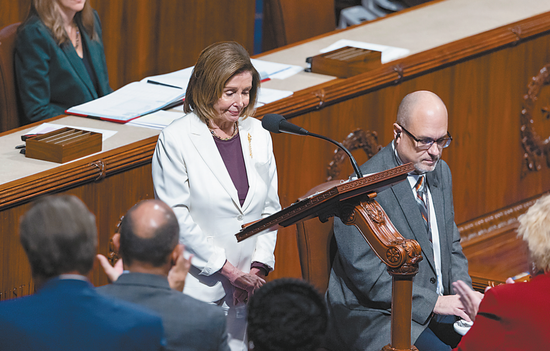 当地时间17日，美国众议院议长佩洛西发表演说称，她将不再寻求担任民主党领导职位。（IC photo）