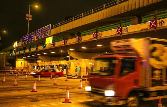 香港“大动脉”红磡海底隧道恢复通车(图)