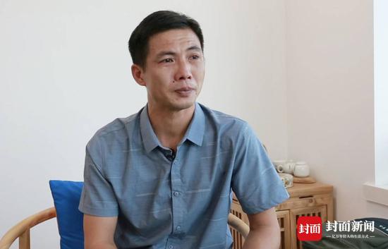 温海萍近照(封面新闻记者代睿摄影)