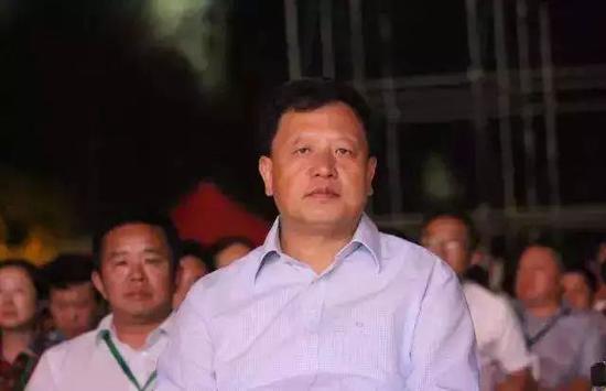 王三运的父亲:王三运离开17年后 这省又挖出了他的人