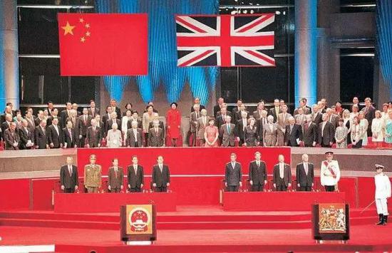 邓小平诞辰115周年 再道一声:小平您好 香港回归