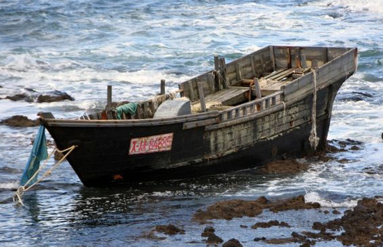 漂到日本沿岸的木制船只（北海道新闻）