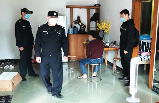 广州警方捣毁诱骗求职者贷款整容团伙 14人相继