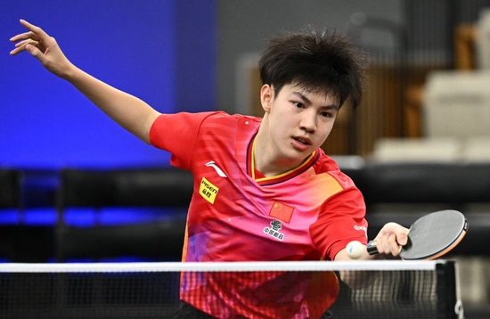 WTT支线赛多哈站男单：黄友政3-2战胜袁励岑，晋级四强