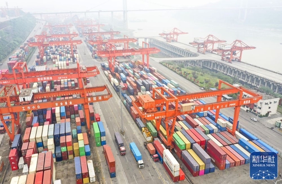  这是10月16日拍摄的重庆果园港（无人机照片）。新华社记者 王全超 摄