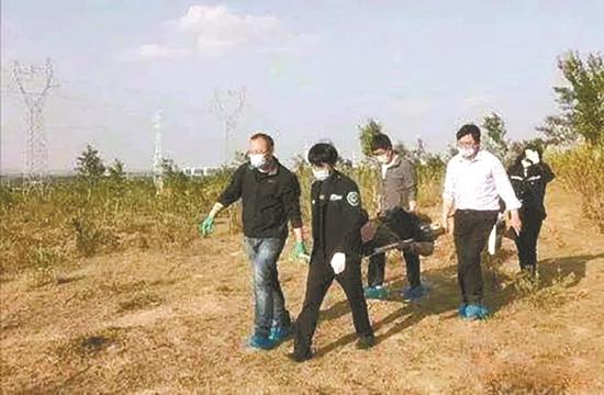 陕西58岁男子活埋79岁母亲被刑拘自称感到很后悔 手机新浪网