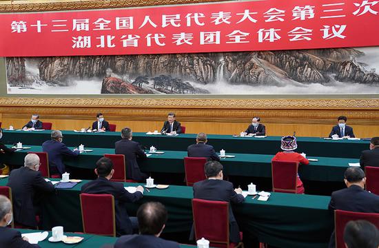 5月24日，中共中央总书记、国家主席、中央军委主席习近平参加十三届全国人大三次会议湖北代表团的审议。
