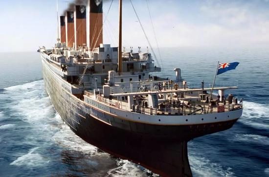 电影《泰坦尼克号》剧照（图片来源：视觉中国）