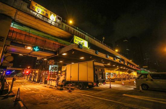 香港“大动脉”红磡海底隧道恢复通车(图)