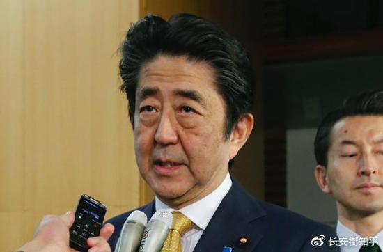 安倍公款招待黑社会?当事人再补一刀