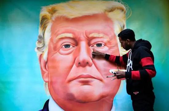 与疫情爆发擦肩而过的印度 这一个月来经历了什