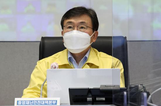  韩国保健福祉部长官权德喆