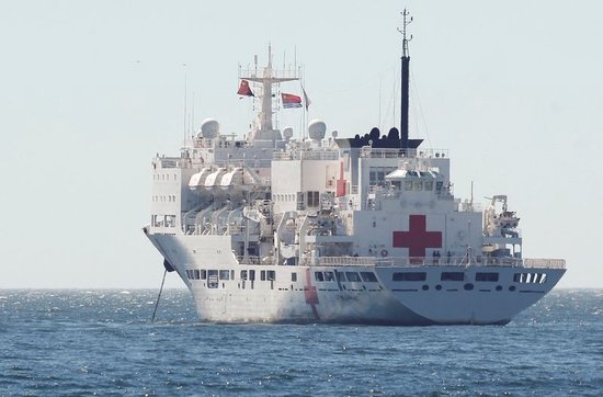 美国不断威胁下，“智利找了个借口拒绝中国医院船提供医疗服务”