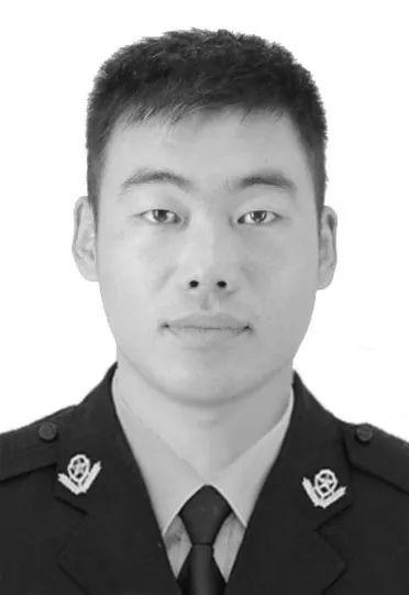 北京日报|辅警被凶犯持刀刺伤25天后，还是走了……年仅23岁