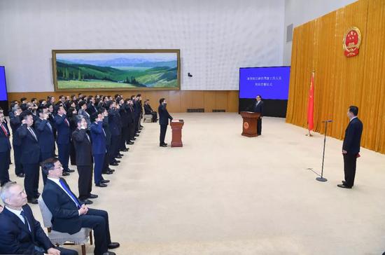 國務院舉行憲法宣誓儀式 李克強總理監誓 新聞 第4張