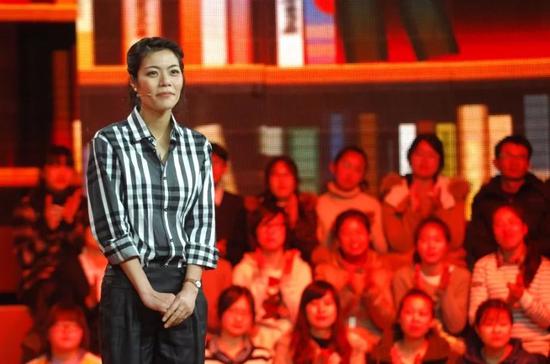 陈果老师:复旦教师陈果与人对簿公堂 对方却说:我们有协议 央视《开讲啦》截图