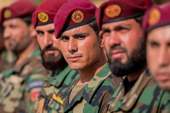 阿富汗政府军在战场上往往不敌塔利班武装。