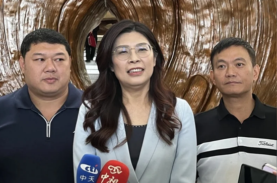 “台湾不是提款机、印钞机！”郑丽文反对增加防务预算