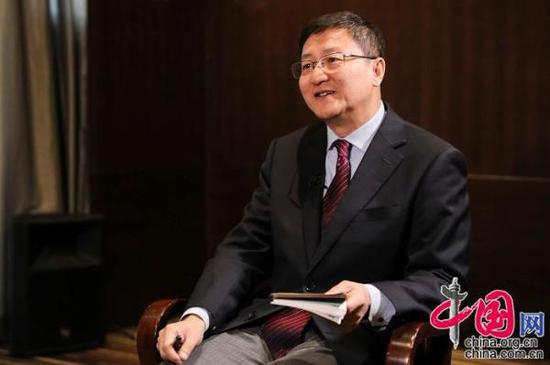 中国网总编辑王晓辉对约瑟夫·奈进行专访。 中国网记者董宁 摄影