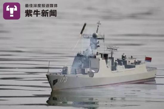 硬核手工 以山东舰为蓝本他们打造出一支航母编