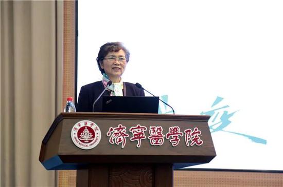 李兰娟来了!高校秒变“追星”现场