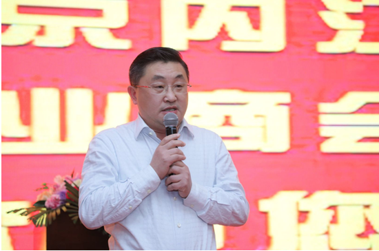  ·2019年1月，尹忠在北京学习期间参加北京市内江企业商会年会。