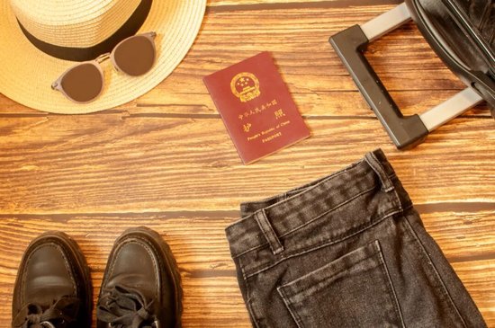 日本跌出“前十”！