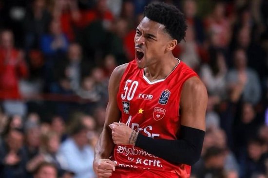 同曦签下意甲得分手杰伦·汉兹 上赛季场均18.9分联赛第2