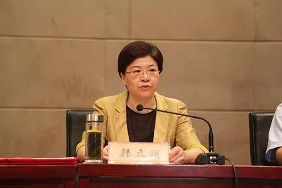 其余7人都是"60后",张爱军,韩立明是1964年生人,戴源,周铁根是19