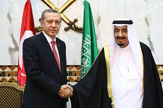 土耳其总统埃尔多安与沙特国王萨勒曼。
