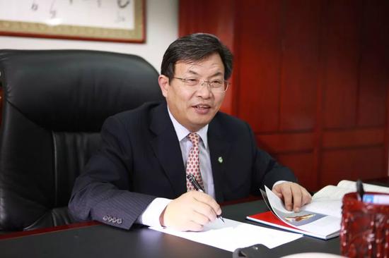 比撒贝宁更气人的人又出现:带“史上最牛班”同学