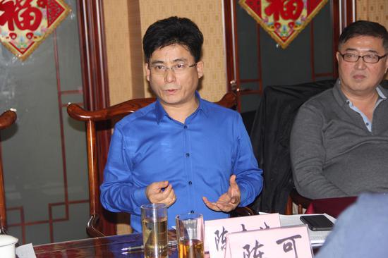北京市慈善义工联合会常务副会长、秘书长，全国劳动模范、北京市劳动模范、丰台区人大代表陈志斌
