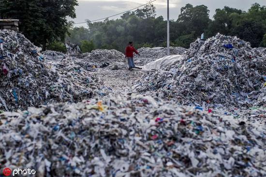 （图为塑料垃圾泛滥的马来西亚 图源IC Photo|观察者网）