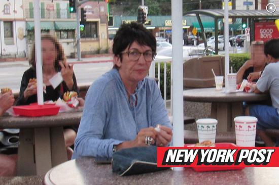 美富豪狱中 图 via New York Post