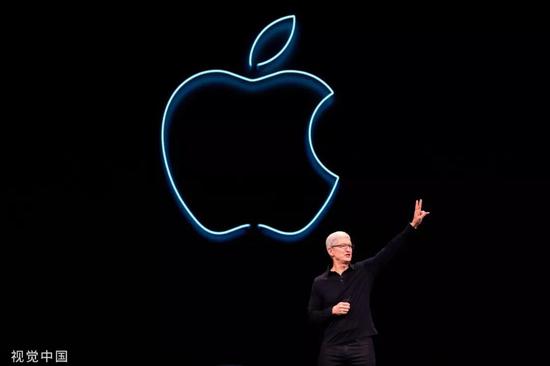  ▲资料图片：当地时间6月3日，美国加州圣何塞，苹果公司CEO蒂姆·库克出席苹果公司开发者大会。