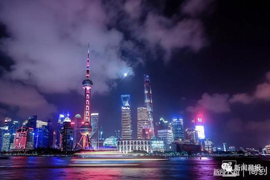 中秋月亮图片:中秋拍月亮大赛 这组图赢了 图自新闻晨报