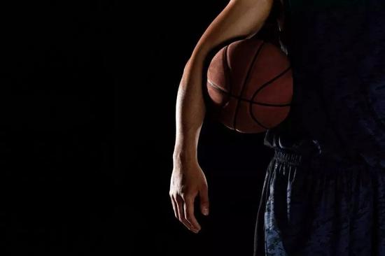 nba季前赛:央视等暂停NBA季前赛转播 价值5亿美元生意要黄? 图片来源:摄图网
