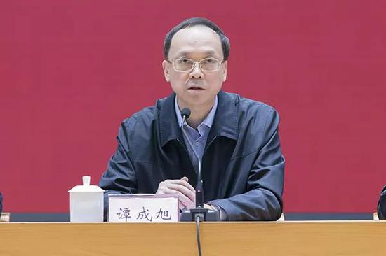 大连市长转任鞍钢董事长的他 这次以个人名义捐