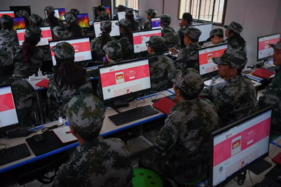 7亿中国农民搞农业不如300万美国农民？真相在这