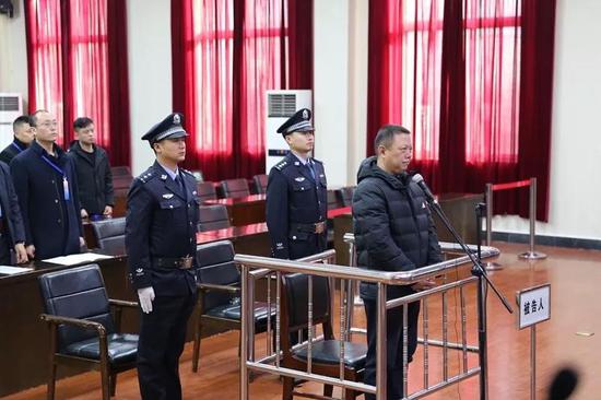 "陕西虎"赵正永外甥年底领刑:曾用酒箱子装钱