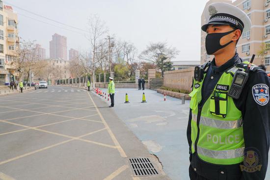 「北青网综合」今日开学 青岛公安5000余名警力全程护航