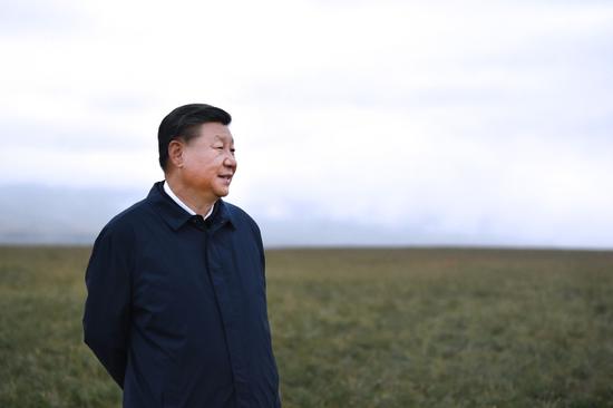 ▲2019年8月20日，习近平在甘肃张掖市山丹县了解祁连山生态环境修复保护情况。