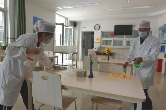 北京日报|北京：秋季开学后，将合理设定学生戴口罩强度和频率