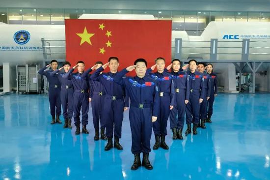 央视|定了！我国第三批预备航天员18人入选，新增两“工种”