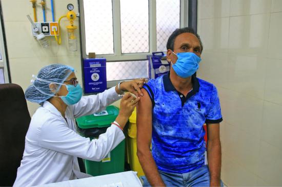 印度第二波疫情严峻 最高法院约50%人员感染新冠