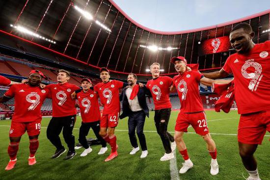 九连冠!拜仁提前三轮问鼎德甲,追平尤文图斯纪录