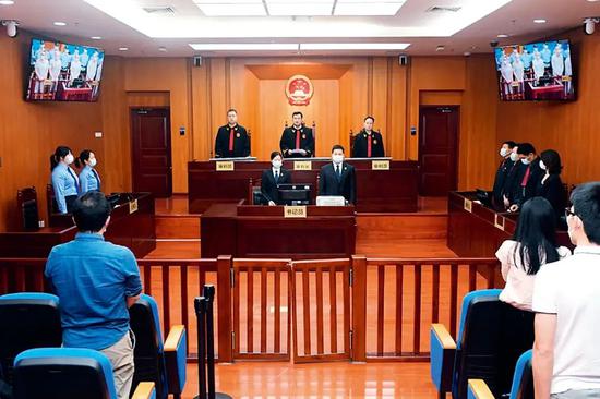4月19日，深圳市中级人民法院公开宣判特大电信网络诈骗案。图/深圳中院