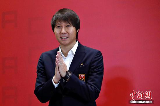 2020年1月5日，中国男足主教练就职见面会在北京举行，李铁正式亮相。中新社记者 韩海丹 摄
