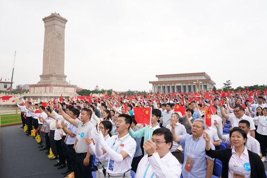 7月1日上午，庆祝中国共产党成立100周年大会在北京天安门广场隆重举行。新华社记者 彭子洋 摄